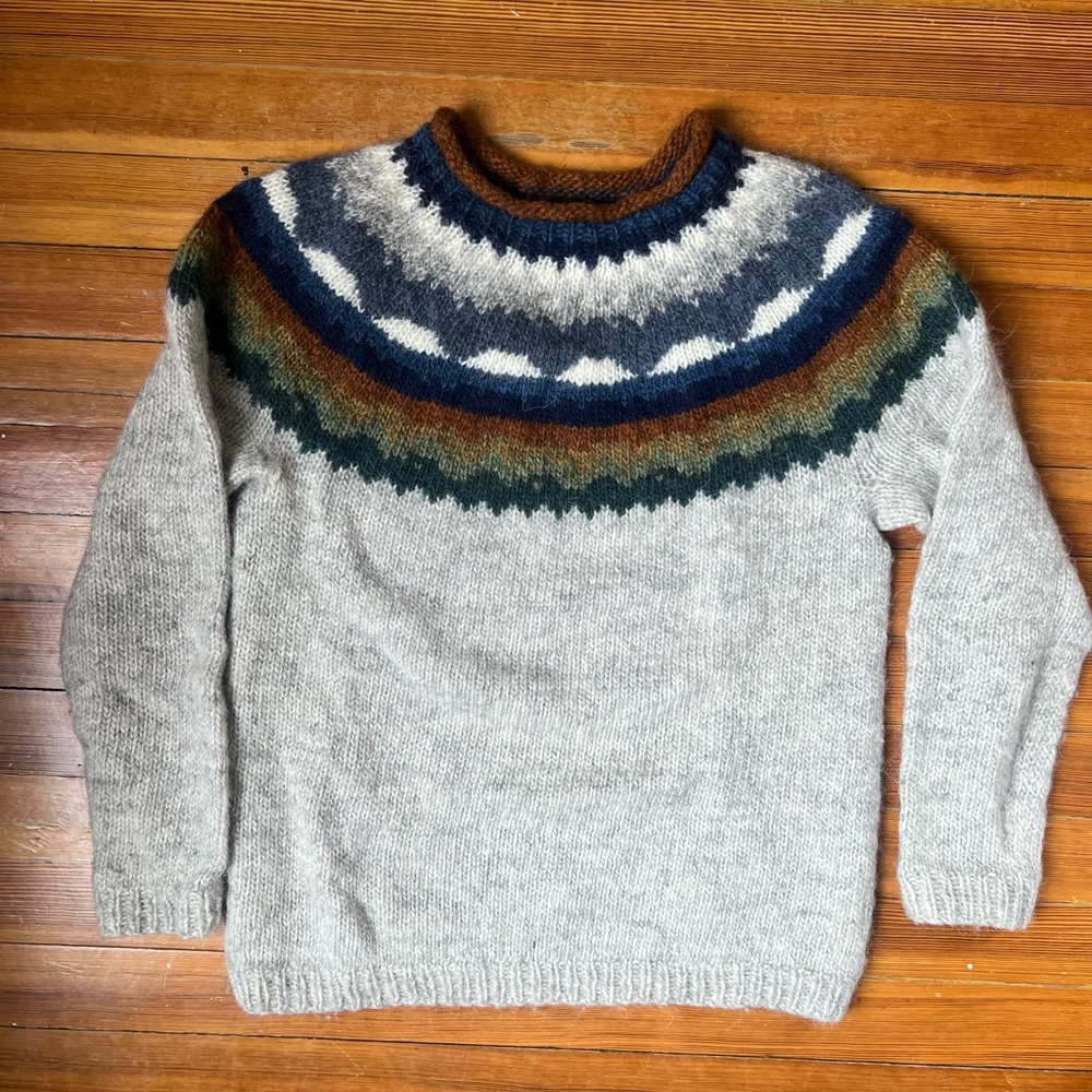 Wool Nordic Sweater Made in Iceland Size S/M